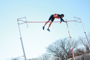 15'6" at University of Chicago